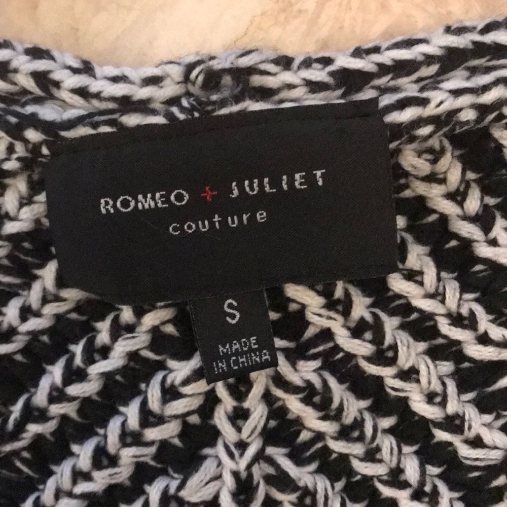 Francesca’s Romeo & Juliet Couture Sweater - Picture 2 of 2